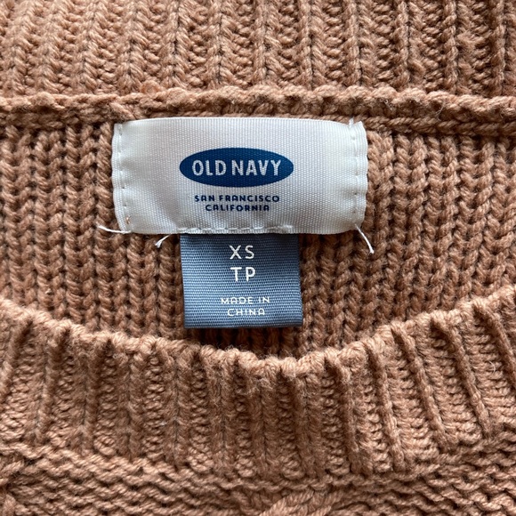๐ Old Navy Camel/Brown Sweater โผ๏ธ - Picture 3 of 3